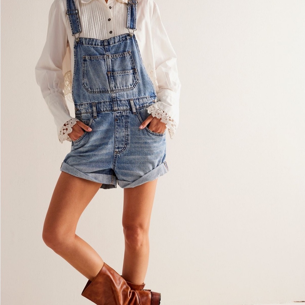 Casual Blue Denim Overalls with Rolled Cuffs